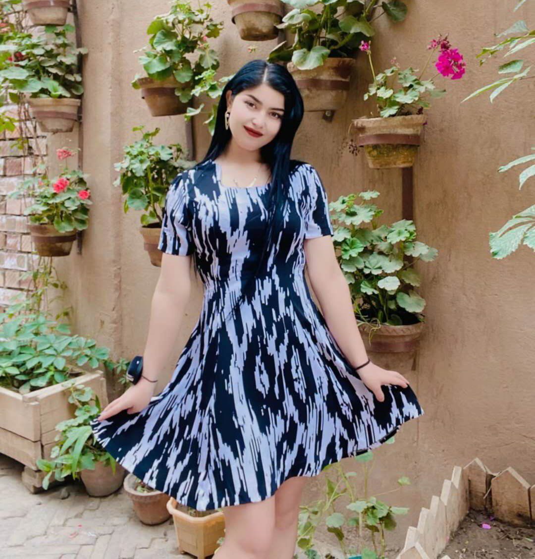 新疆旅游度假艾特莱斯异域风花色艾特莱斯美裙atlas圆领夏季服
