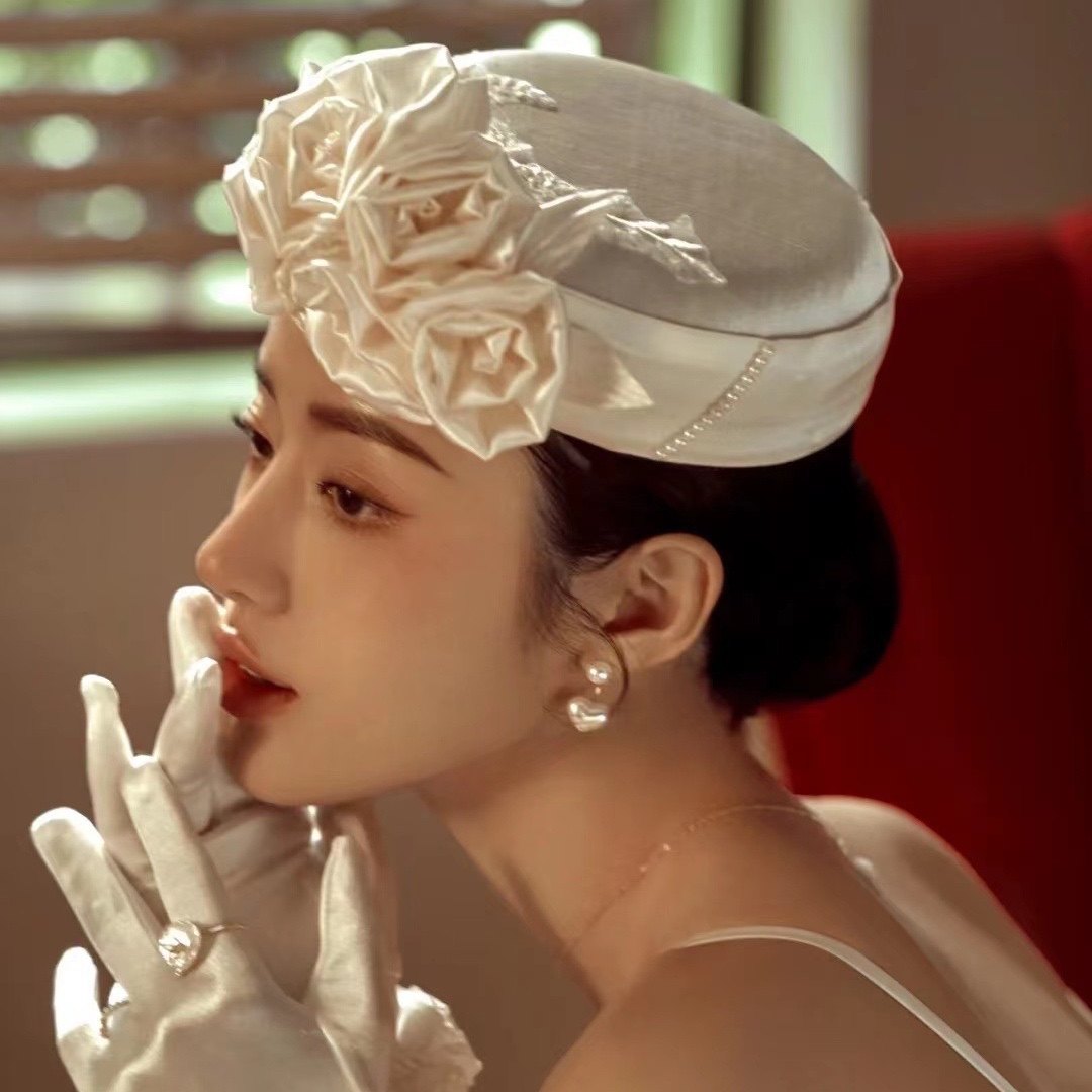 白纱头饰