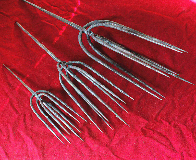 手工锻打鱼叉带倒刺7齿鱼叉灯笼鱼叉螺旋鱼叉户外渔具钓鱼叉鱼具