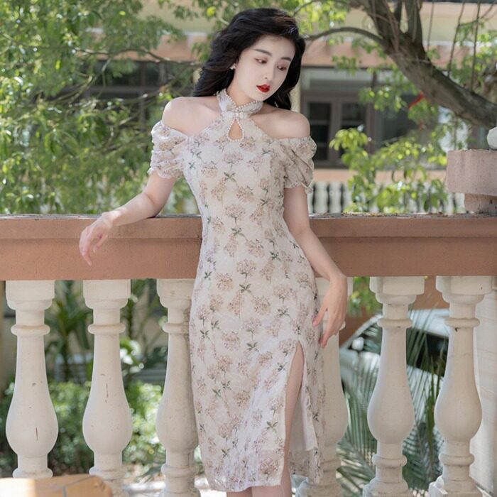 夏季新款小清新年轻款复古刺绣改良旗袍露肩挂脖连衣裙性感碎花裙