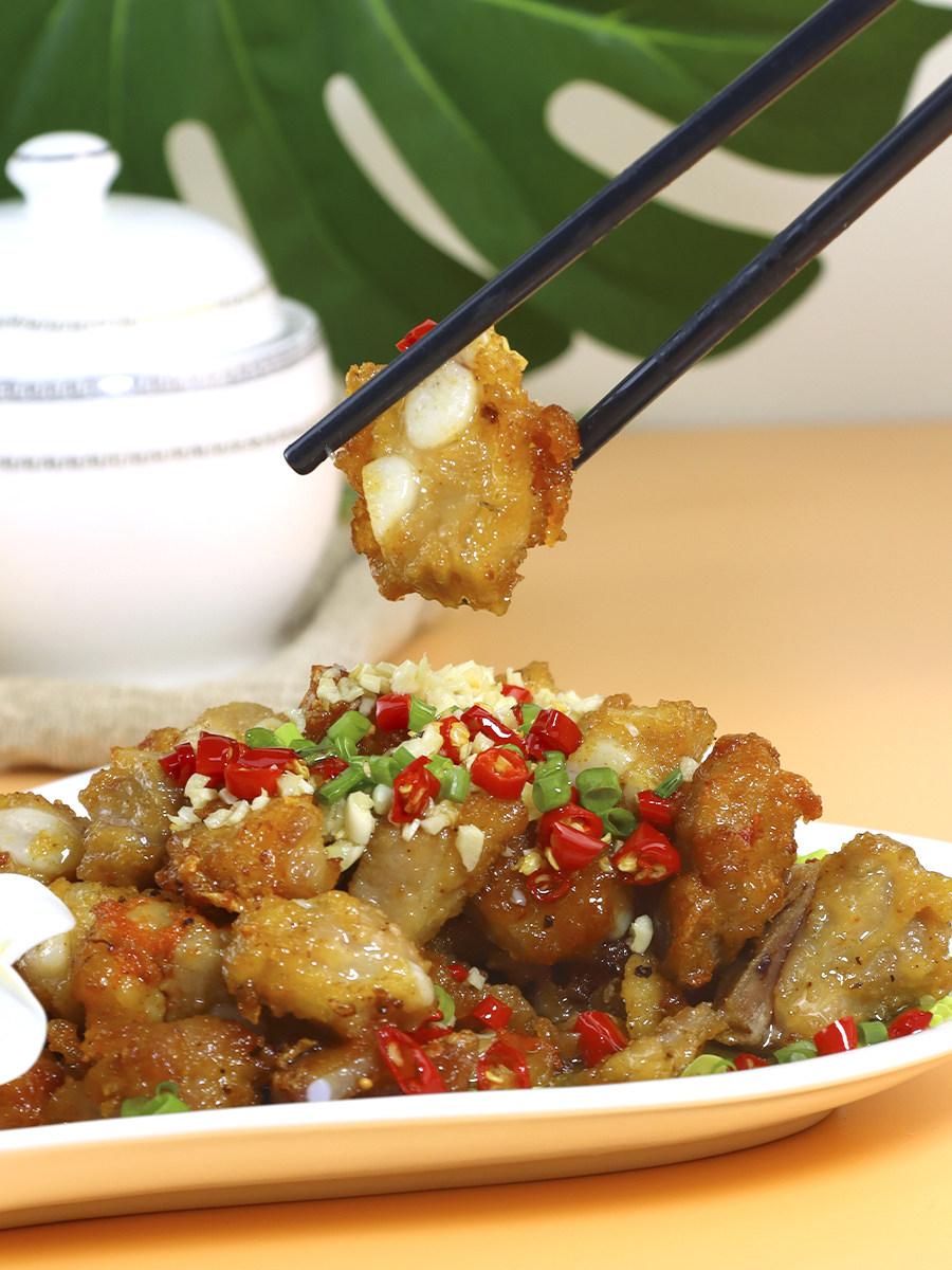 和办脆皮骨半成品油炸外酥里嫩特色菜腌制蒜香味排骨粒400g*25包