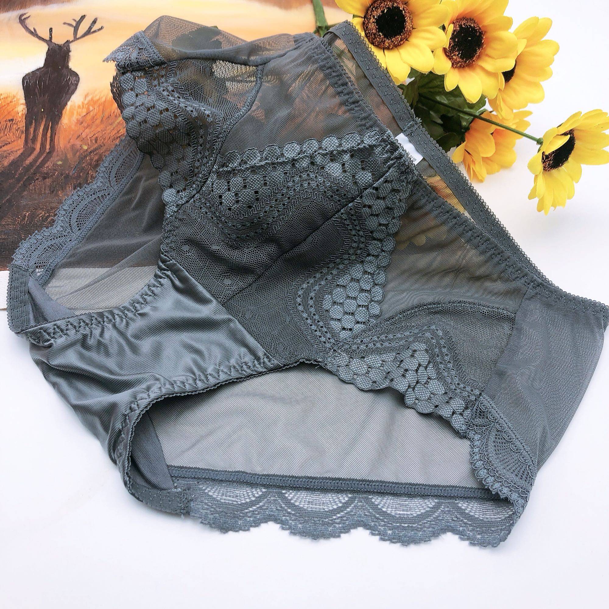 苏贝诗女士中腰大码优质蕾丝三角内裤网纱面料柔软轻薄速干星期裤