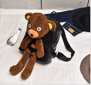 名星背的gucci包 可愛毛絨小熊雙肩包女韓版時尚潮流個性背名星可款黑色 男明星背的gucci包