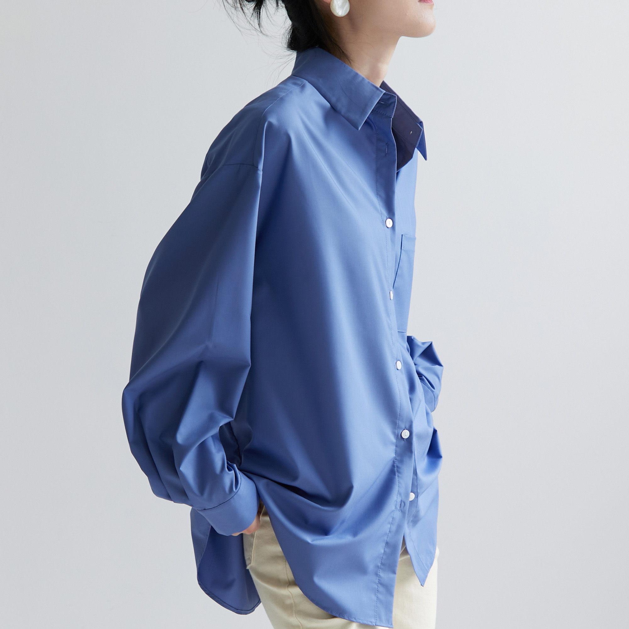 XINER 克莱因蓝色oversize高端长袖衬衫女内搭叠穿休闲衬衣春季