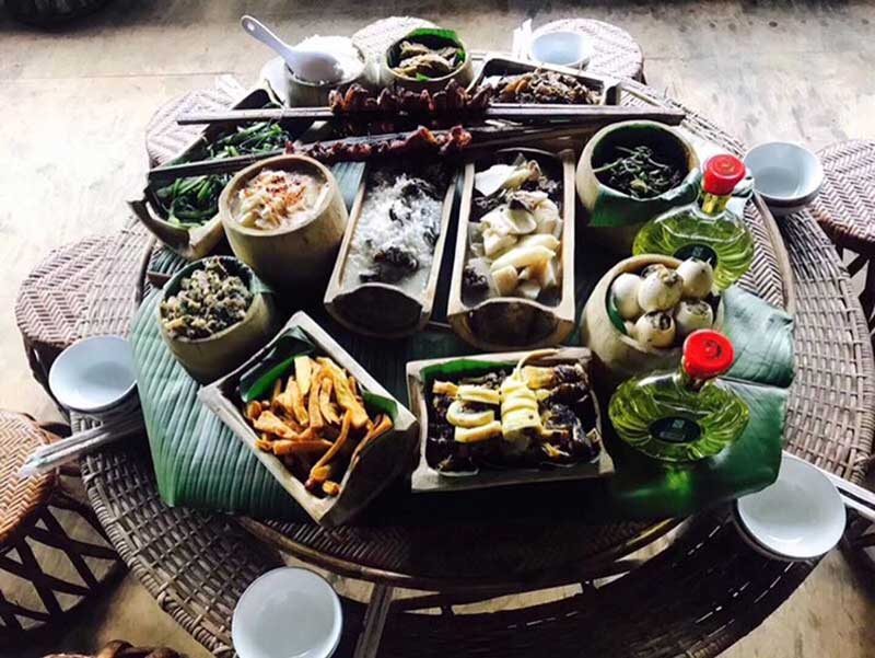 新鲜竹筒饭竹筒 对半开竹筒 竹筒菜竹筒肉横式竹筒在类目 特色手工艺, 地区民间特色手工艺, 葫芦中 - 来自Buy2taobao.com提供专业的淘宝代购服务