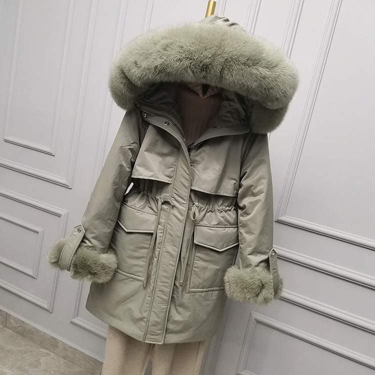 热销袖口毛毛羽绒服