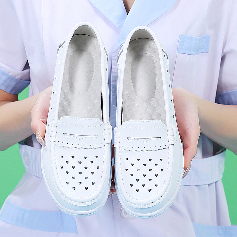 护士鞋女春季新款舒适软底透气不累脚防滑百搭厚底医护工作小白鞋