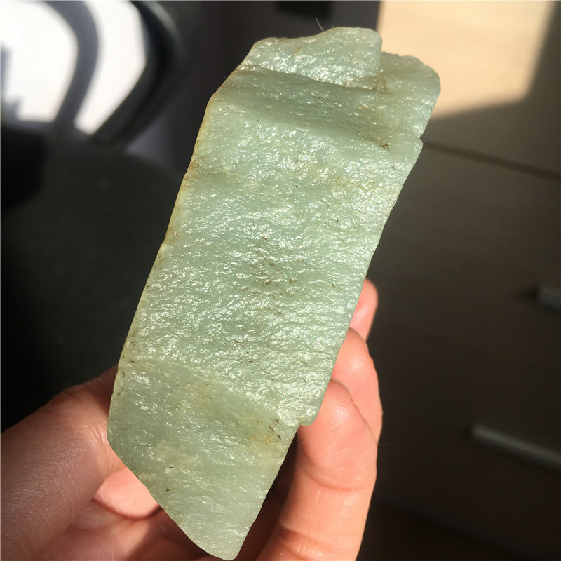 和田玉且末山料原石