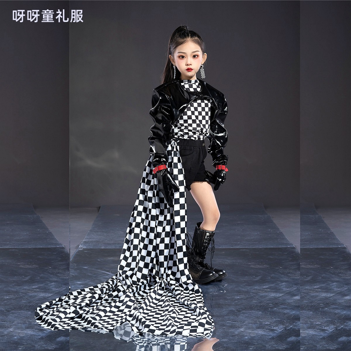 儿童走秀时尚潮服科技感t台长袖骑士服棋盘格风女童模特走秀套装