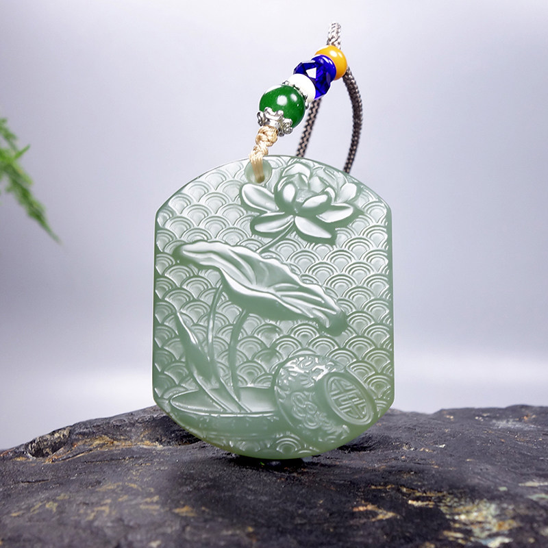 【寓意:一品清廉】和田玉莲花挂件51.24g