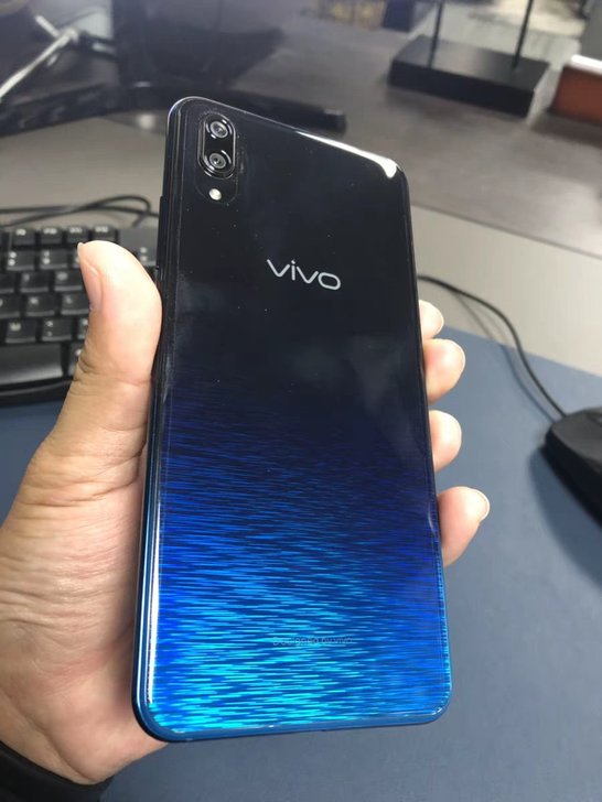 vivox23大屏手机特殊客户专拍