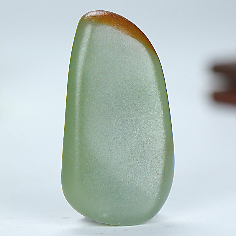 随形温润饱满 新疆和田玉碧玉沙枣青籽料原石吊坠20克a