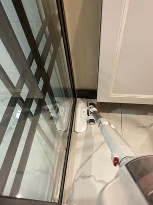 戴森无线手持吸尘器和松下哪个好?谁家中在用这款分享下