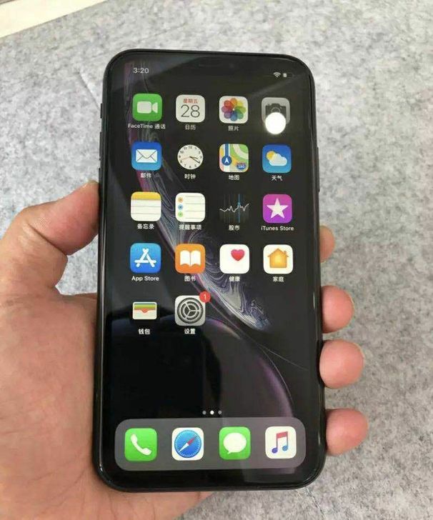 IPhoneXR黑色128g，国行正品