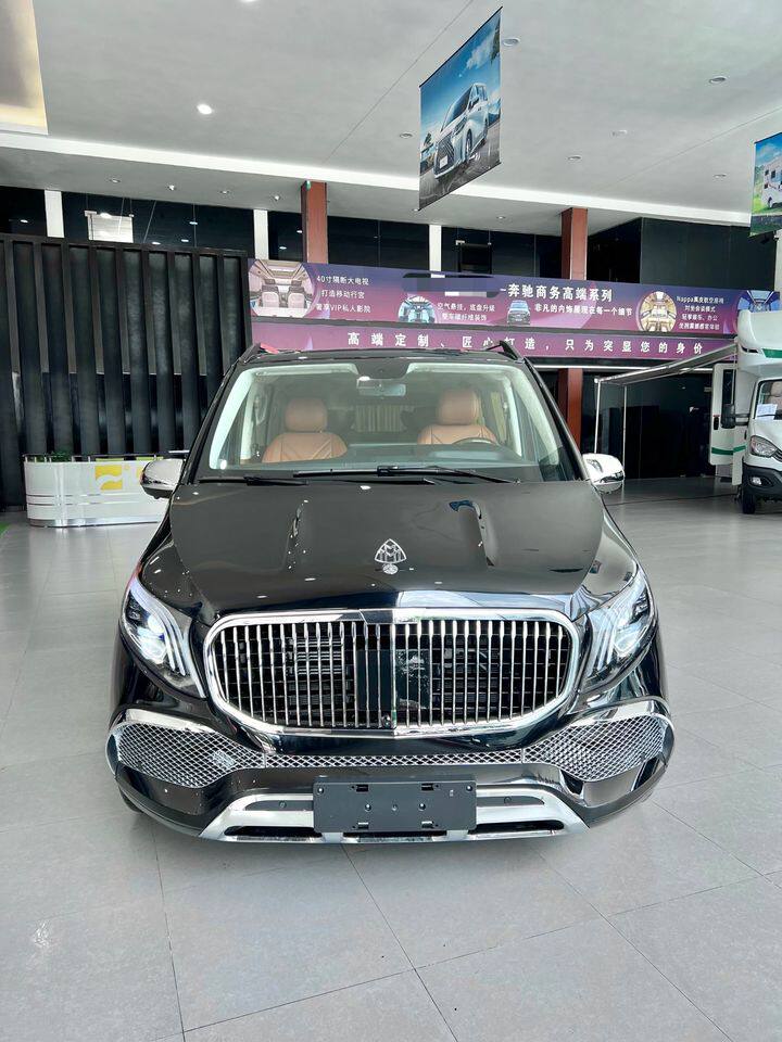 新车奔驰迈巴赫vs680l星空包牌税网络拍卖公告