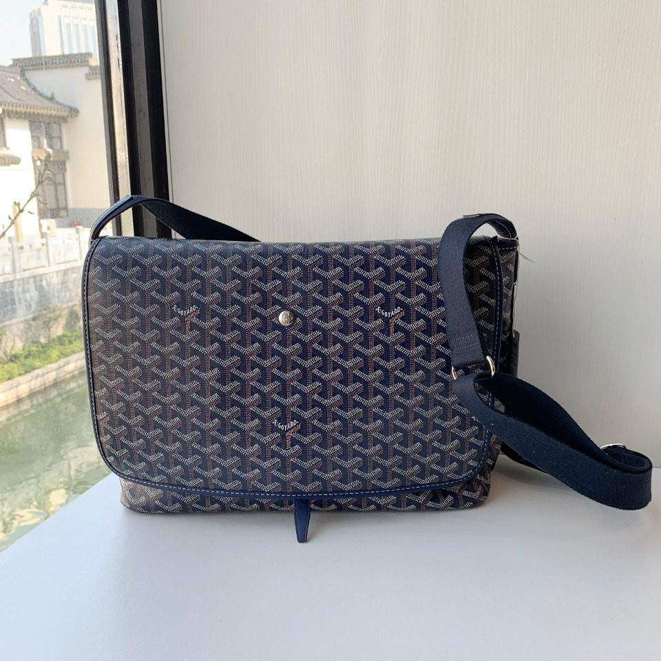 [9.9新]购于19未使用展示品goyard/戈雅蓝帆布y字形男单肩斜挎包