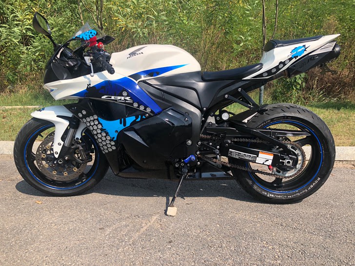 本田cbr600f509年f5，整车原版，成色如图，前后