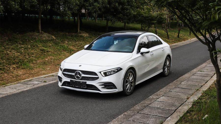 奔驰a级a200l19年网络拍卖公告