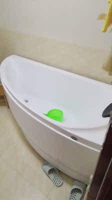 我想问一下，埃飞灵独立式亚克力浴缸怎么样?好用吗？