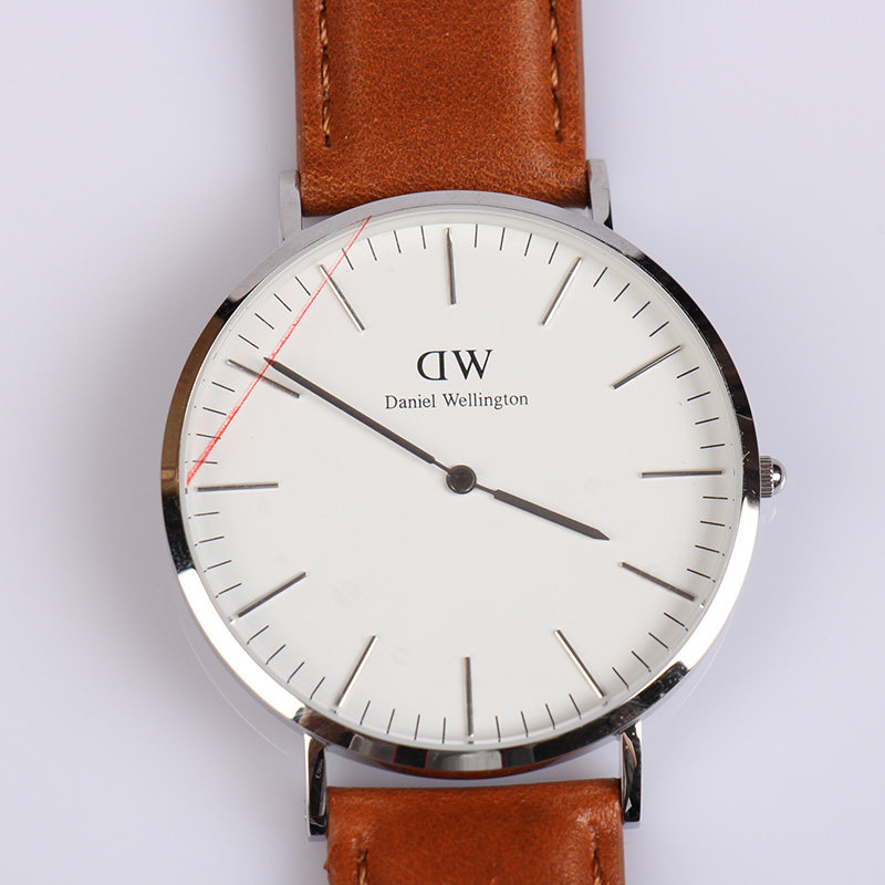 28【99新 未使用】dw丹尼尔-惠灵顿dw手表36mm时尚大方男表