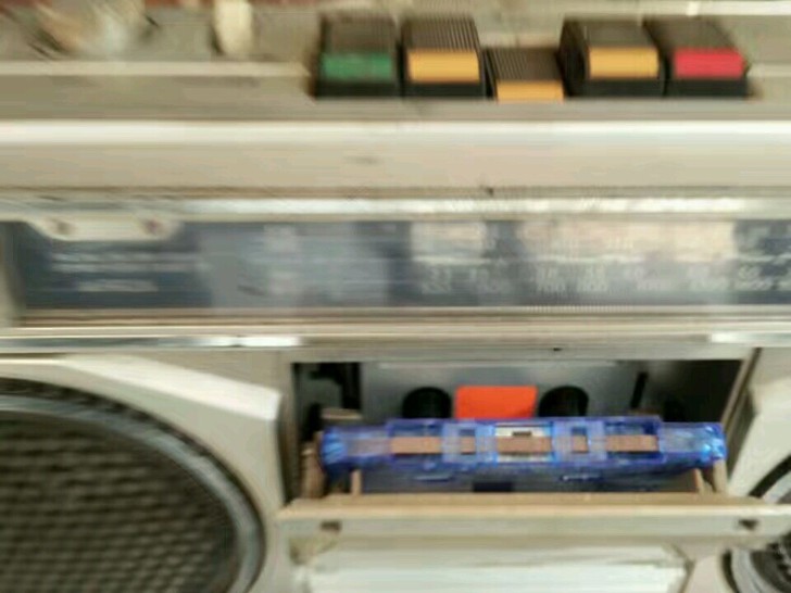 三洋m9903k收录机，收音机好用，磁带机空转好用，磁带带不