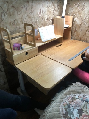 保护视力用护童和2平米书学习桌哪个好？区别在哪里？