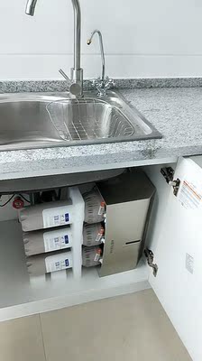 目前看来测评沁园净水器和海尔,美的净水器哪个会更好?家用选哪个?