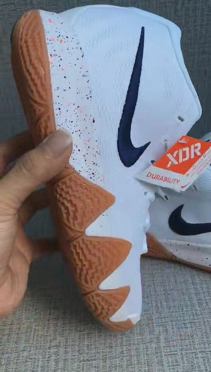 NIKEKyrie4UncleDrew欧文4德鲁大叔