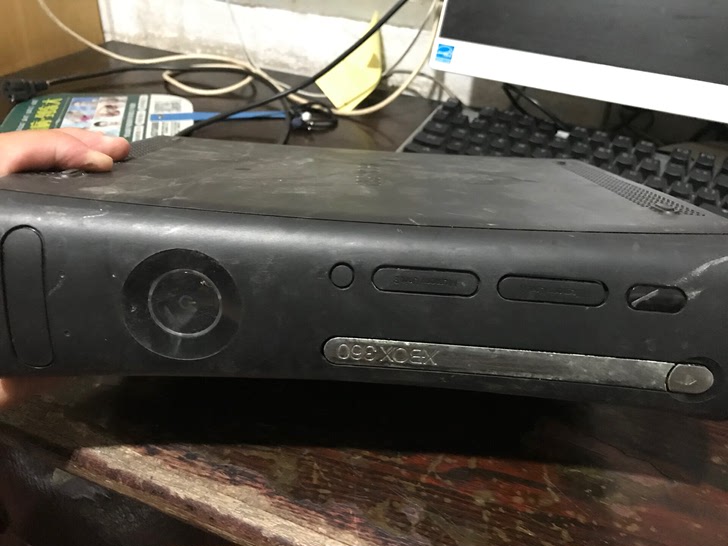 XBOX360游戏机