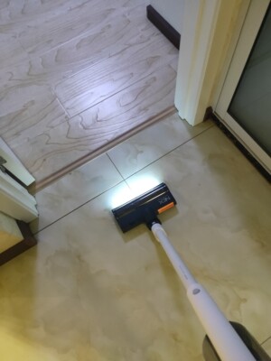 睿米与小狗吸尘器比哪个好？评测区别怎么样？