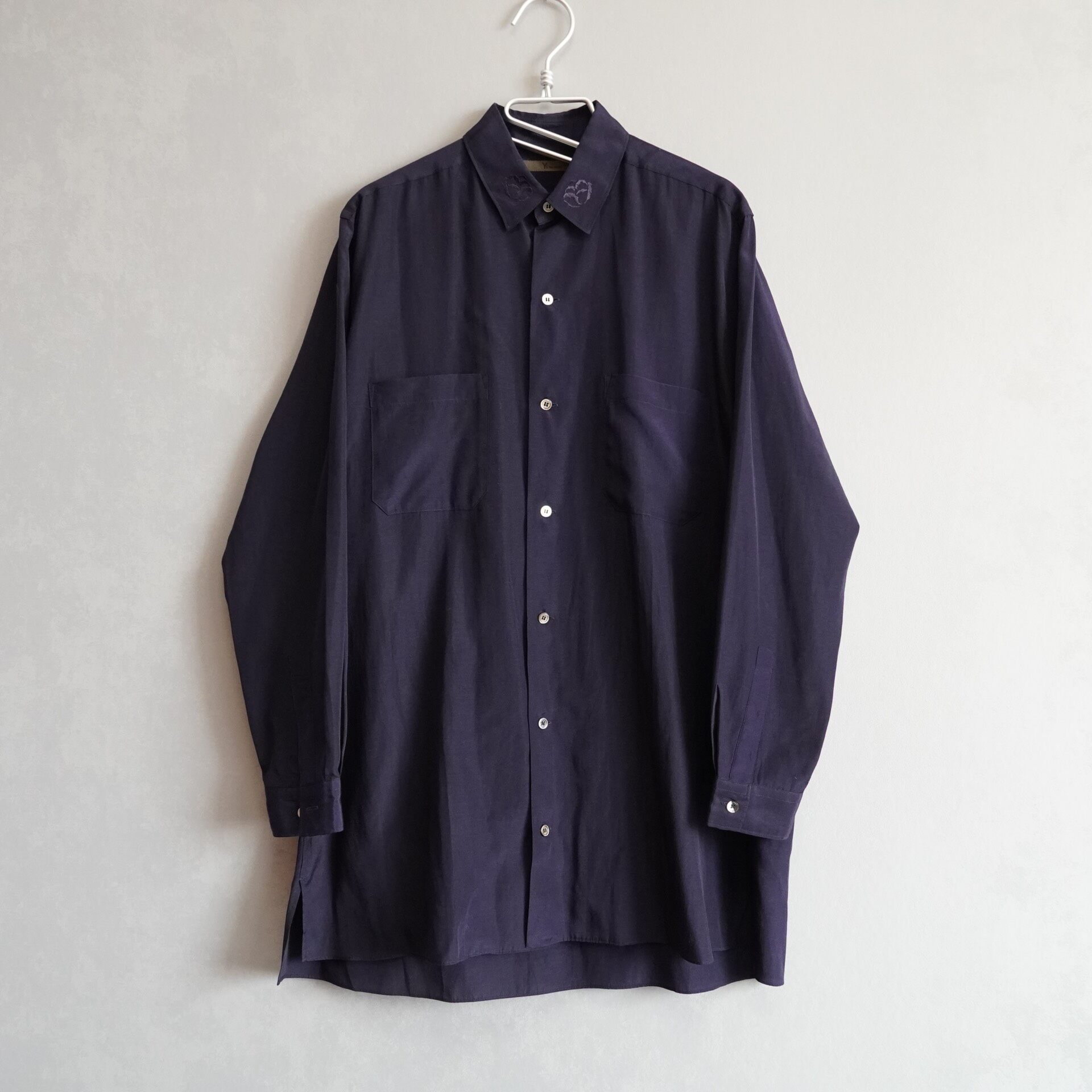 Yohji Yamamoto Neckline Floral Embroidery Shirt — front