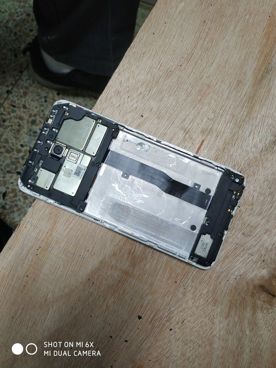 魅蓝note5，3 32g的，手机快两年了，电池不行了，当零