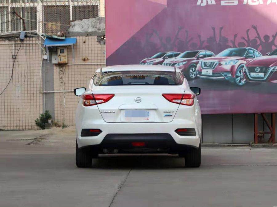 新车蓝鸟21款网络拍卖公告