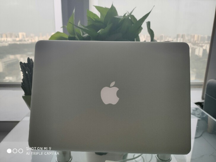 苹果笔记本电脑苹果电脑MacBookPro低价转让，可