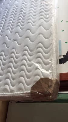 评测点评【优缺点剖析】梦神乳胶床垫有味道吗，质量怎么样？
