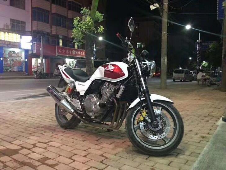 cb400，11四代，带ABS，买来两月，全部原装，原版原漆