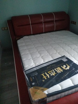 格杰仕真皮床1.8米双人床婚床现代简约床主卧榻榻米欧式皮床家具