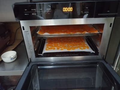 头版头条分析这个【松下NU-JK101W蒸烤箱怎么样】