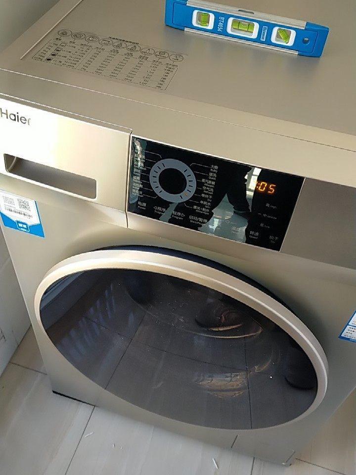 海尔滚筒洗衣机出现e1