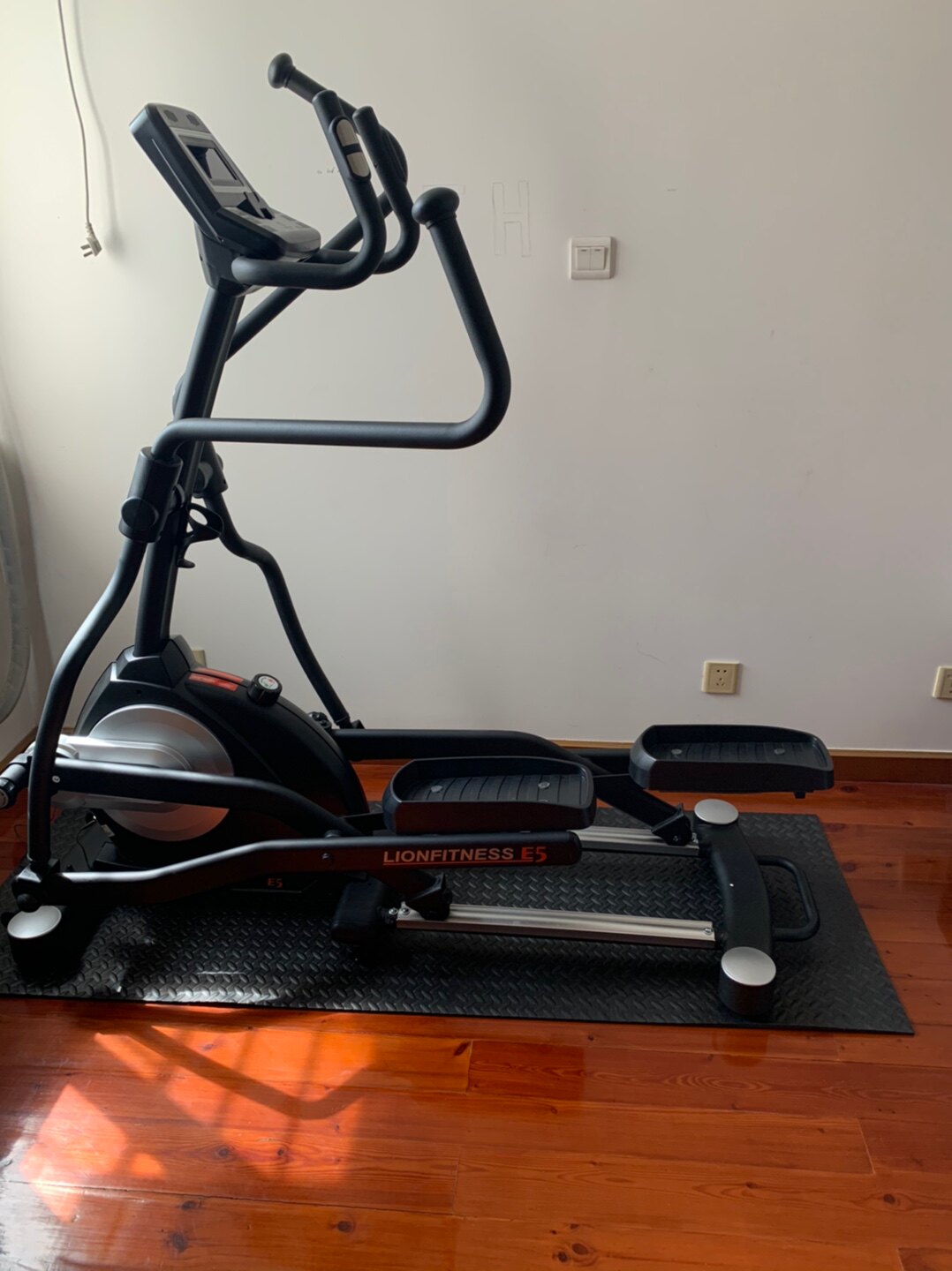 评价评测力雅特椭圆机e5质量如何究竟怎么样呢谁买过效果如何