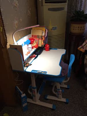 很想知道乐仙乐居儿童学习桌实木书桌怎么样?对孩子有帮助
