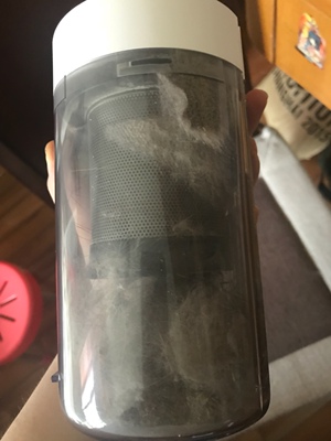 小狗吸尘器跟美的哪个好，告诉大家真相哪个更好用呢？