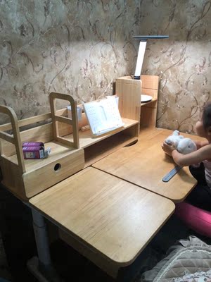 保护视力用护童和2平米书学习桌哪个好？区别在哪里？