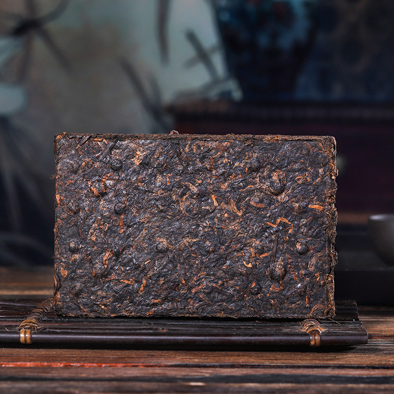 10砖 八角亭 2010年 樟香金砖 普洱熟茶 250g/砖