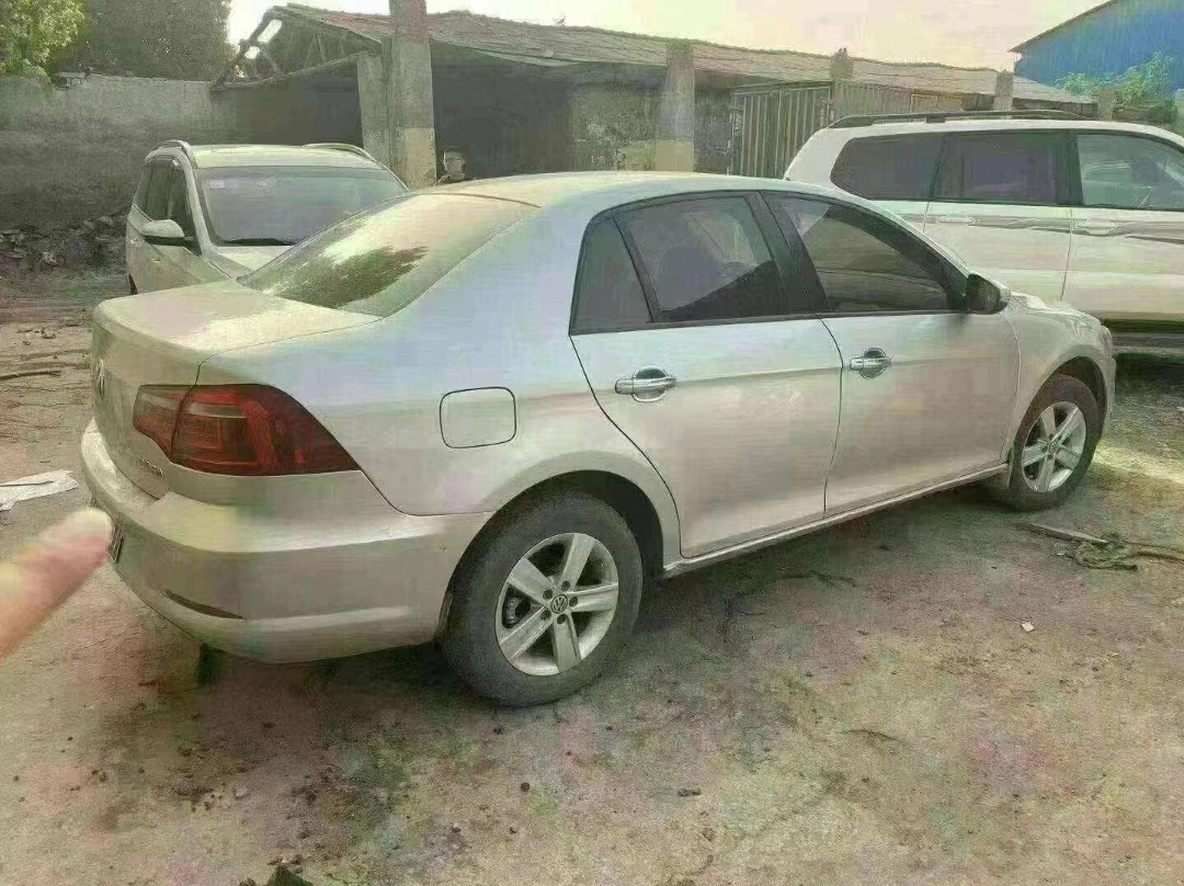寶來尾燈拆車件
