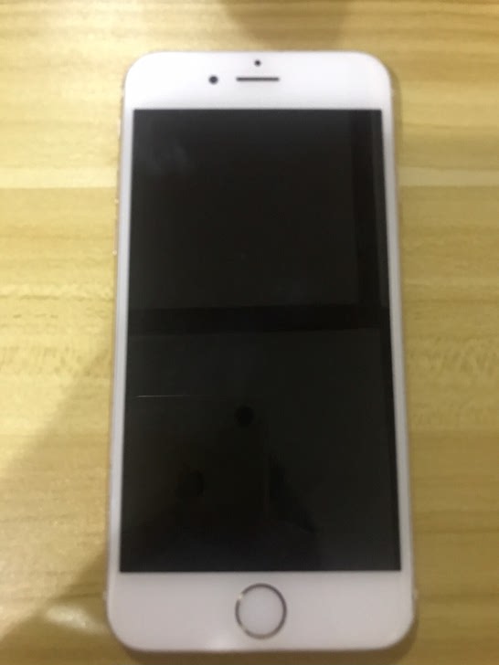 移动版iphone6，金色，16G，基本的使用痕迹，轻微磕碰