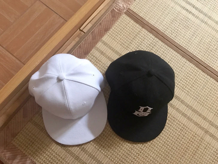 黑白帽子棒球帽两个35包邮