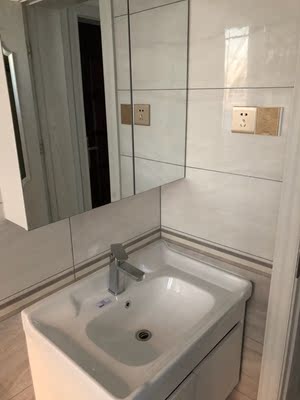 讲真话:摩恩现代简约浴室柜怎么样?摩恩浴室柜质量行不行?