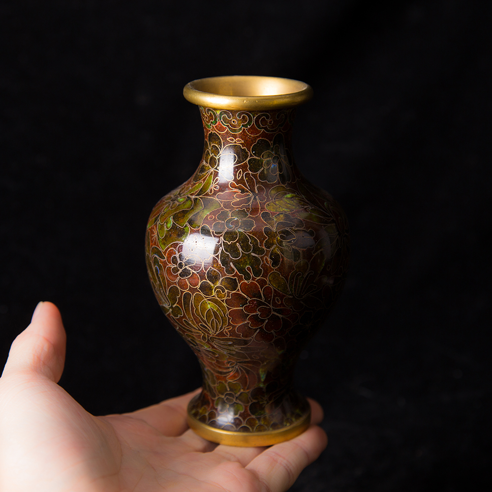 预估20世纪中出口创汇景泰蓝铜胎掐丝珐琅一对花瓶小号九品