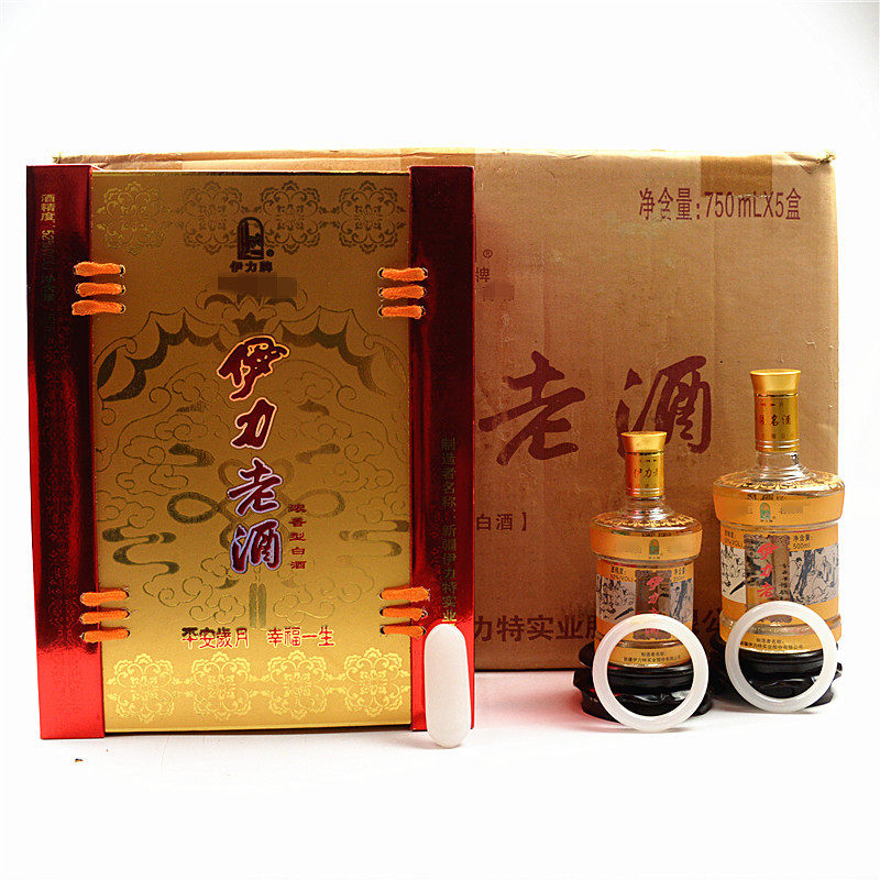 【益丰74】 2006年 伊力老酒 52度 500ml 250ml 1箱5盒 浓香型